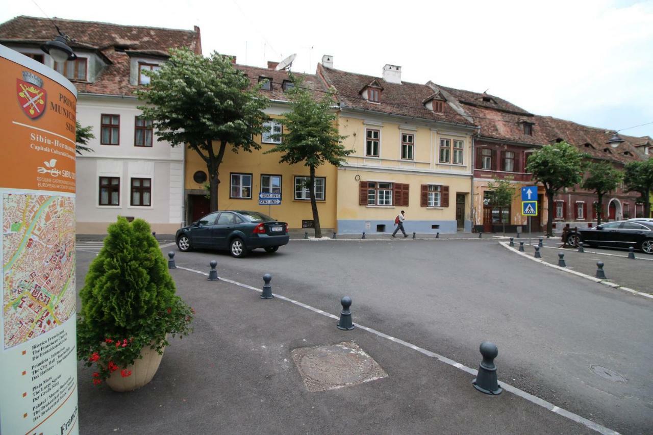 Anne'S House Apartment Сибиу Екстериор снимка